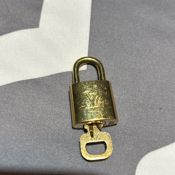 Louis Vuitton Lock and Key - Picture 1 of 8